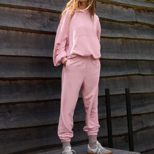 Aerie Jet Setter Jogger Cozy Pink Sweatpants